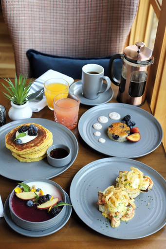 Food & Drinks 5, Historic Rocky Waters Inn, A Small Luxury Hotel, Sevier