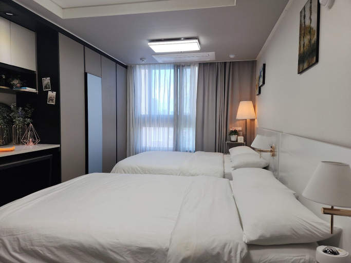 Bedroom 10