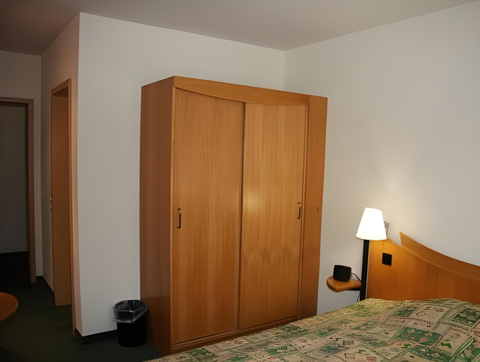 Bedroom 17