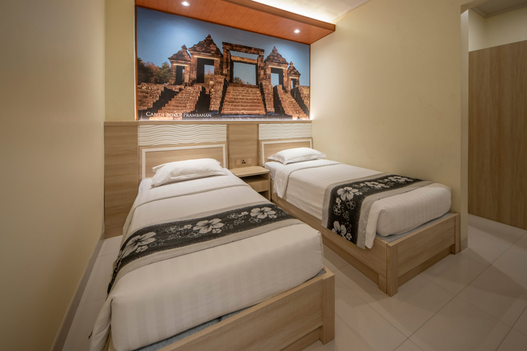 Bedroom 27
