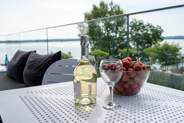Food & Drinks, OW Mewa domki apartamenty nad jeziorem, Nysa