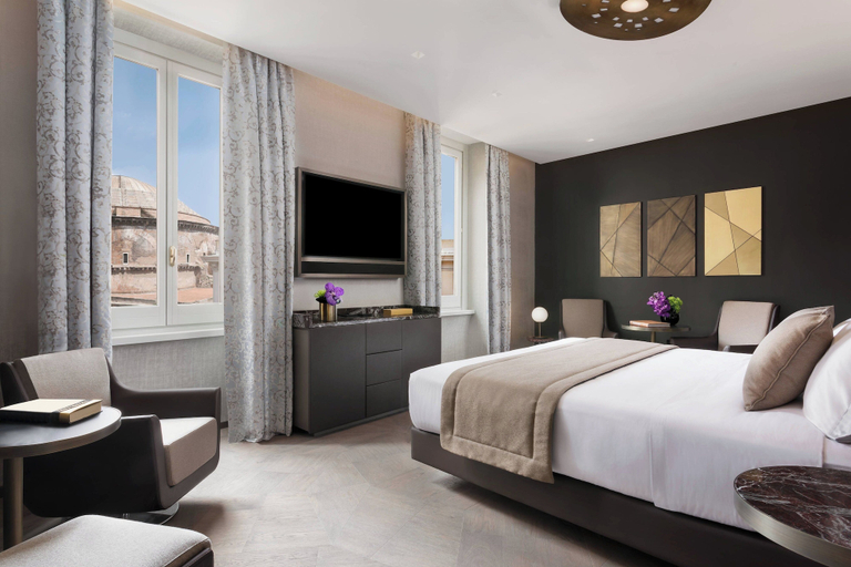 Bedroom 3, The Pantheon Iconic Rome Hotel, Autograph Collection, Roma