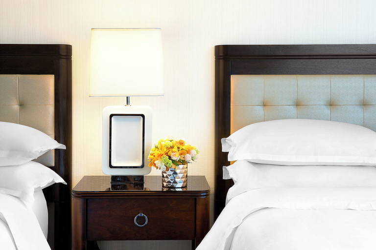 Bedroom 3, Sheraton Vancouver Wall Centre, Greater Vancouver