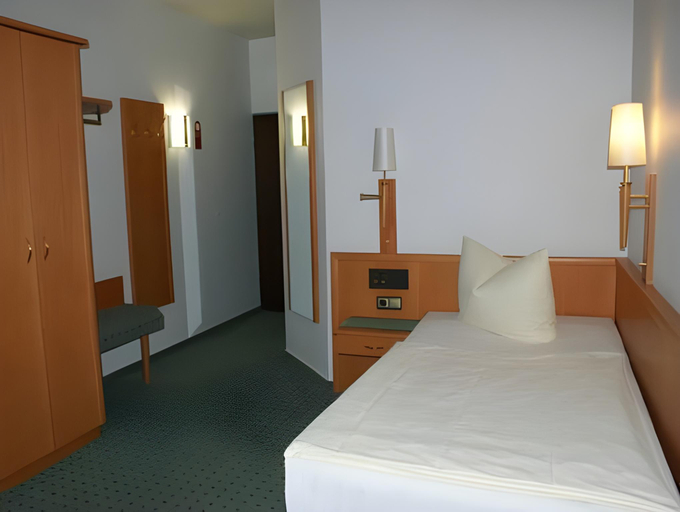 Bedroom 9