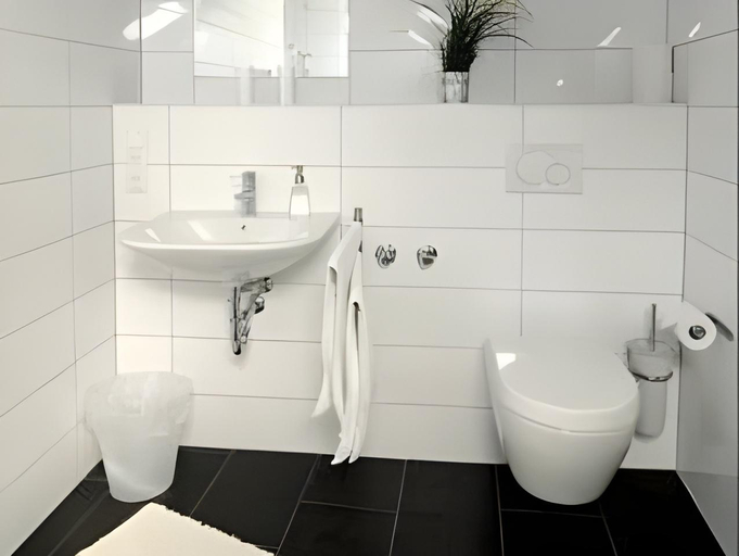 Bathroom 15