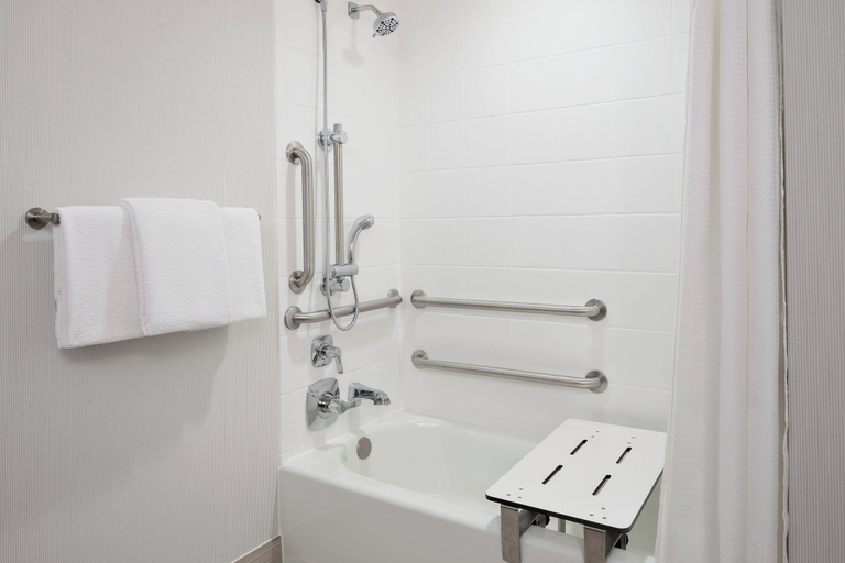 Bathroom 5, Courtyard by Marriott Flagstaff, Coconino