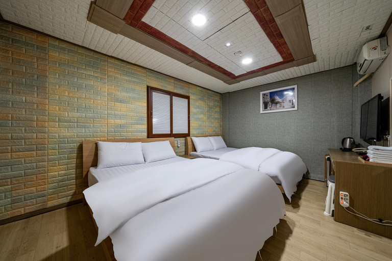 Bedroom 3, Buyeo Paradise, Buyeo