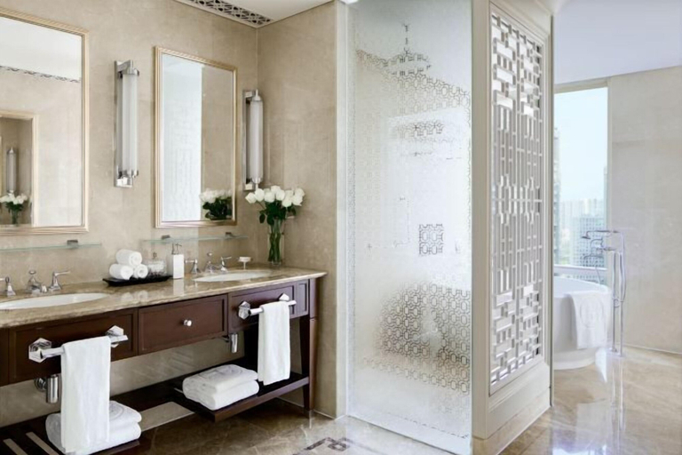 Bathroom 12