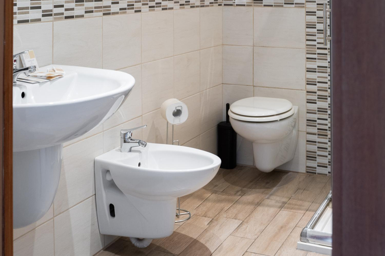 Bathroom 3, Villa Angela Suite, Taranto