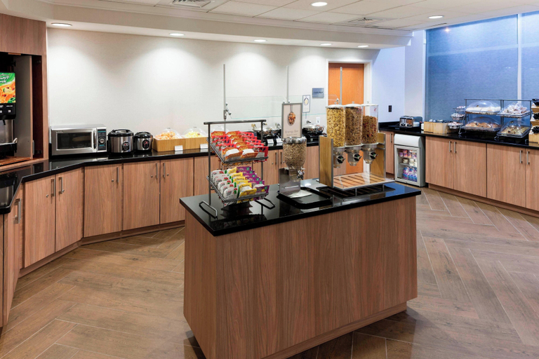 Food & Drinks 5, Fairfield by Marriott Inn & Suites Austin Parmer/Tech Ridge, Travis