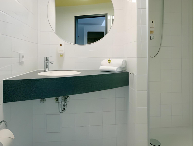 Bathroom 11