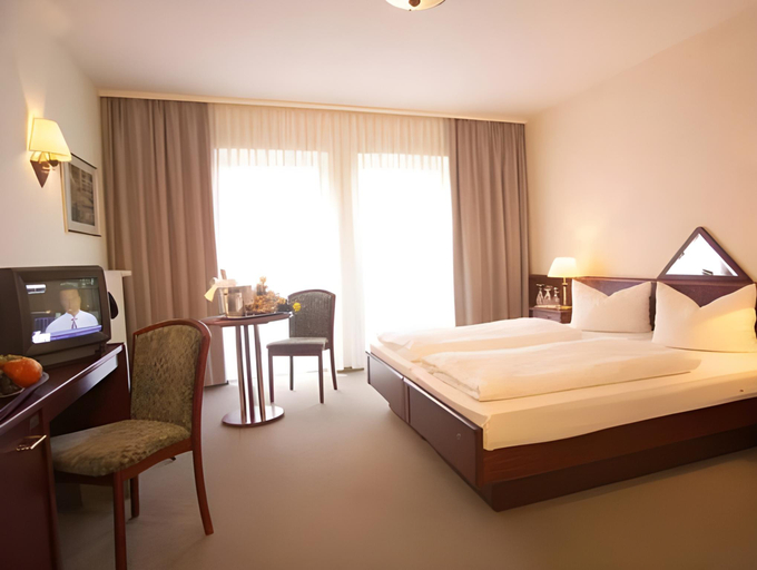 Bedroom 6
