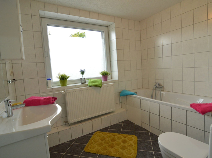 Bathroom 3, Holiday Home With Garden, Heating, Barbecue, Liège