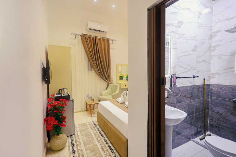 Bathroom 4, Victory Downtown Boutique Hotel, 'Abdin