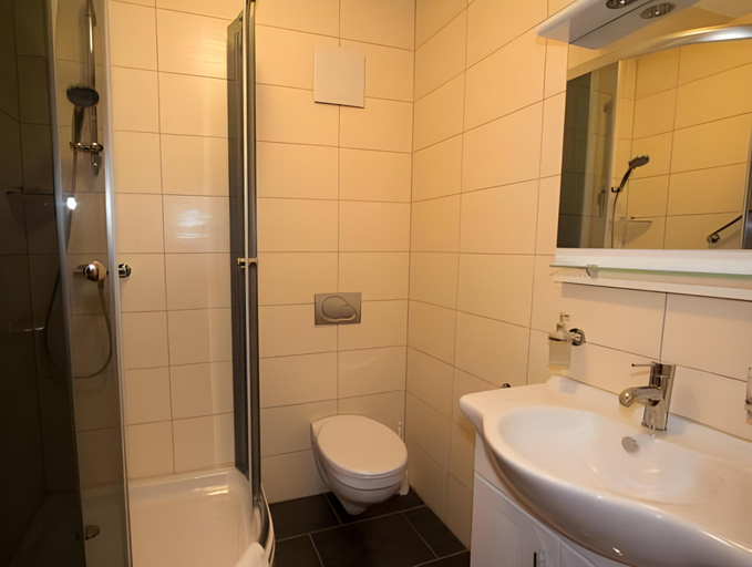 Bathroom 9