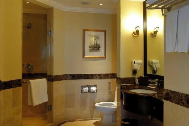 Bathroom 29