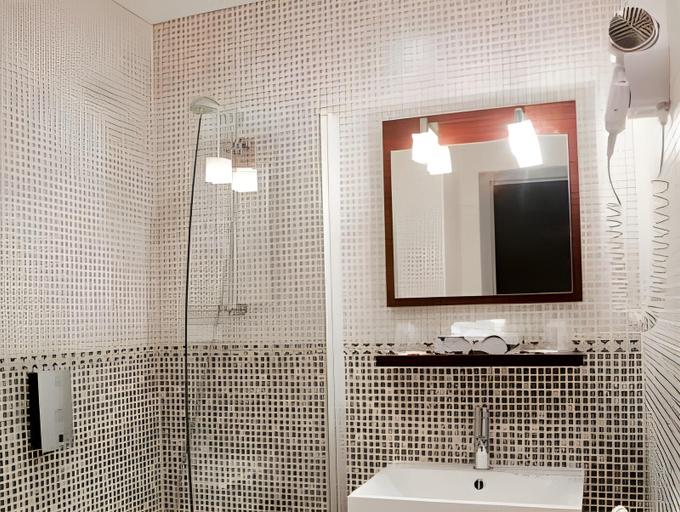 Bathroom 6