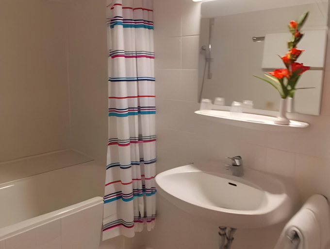 Bathroom 8