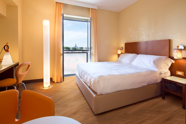 Bedroom 15