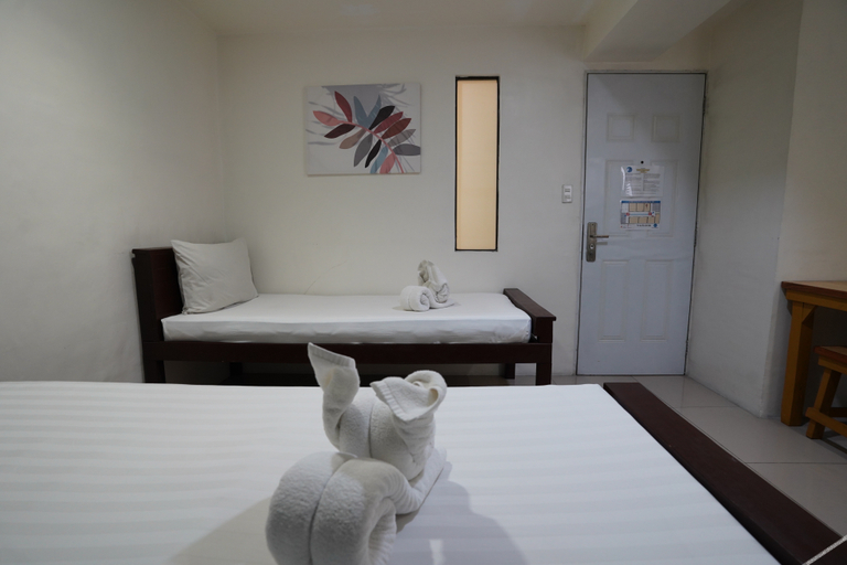 Bedroom 2, Arzo Hotel Makati, Makati City