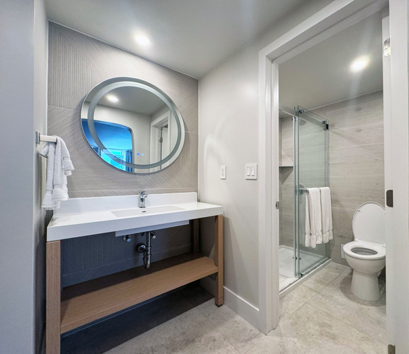 Bathroom 4, The Harrison Hotel Downtown Hollywood FL, an Ascend Collection Hotel, Broward