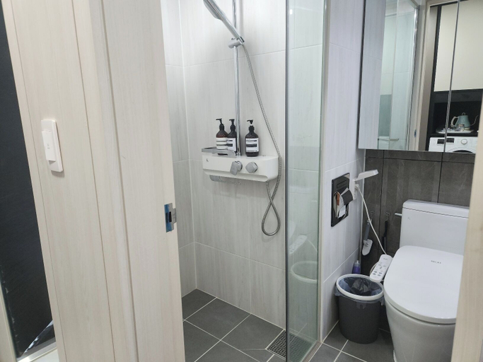 Bathroom 4