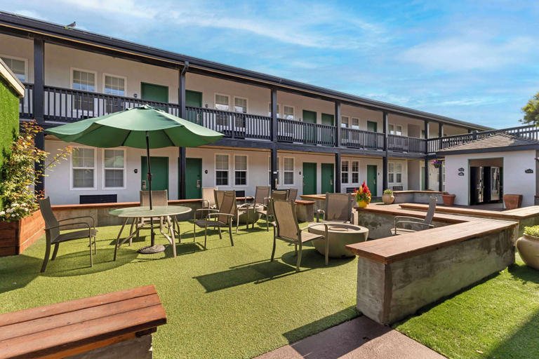 Exterior & Views 2, Best Western Marina State Beach, Monterey