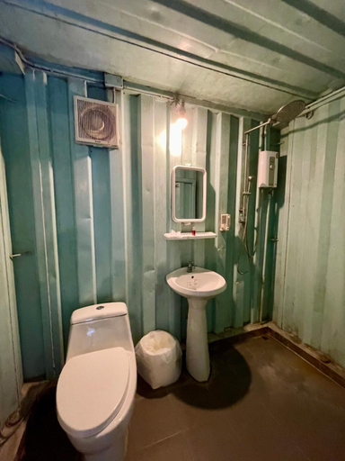 Bathroom 7