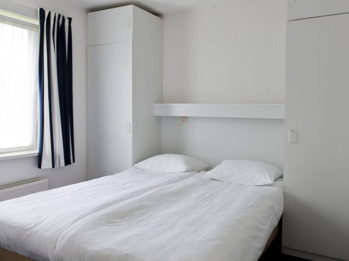 Room 4, Luxury Home by De Alde Feanen Reserve, Tytsjerksteradiel