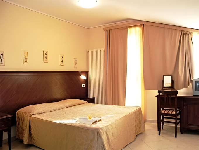 Bedroom 9