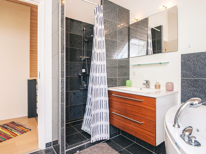 Bathroom 4, Holiday Home in Juelsminde, Hedensted
