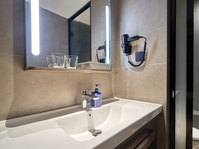Bathroom 4, Hanting Hotel Chifeng Ningcheng County Government, Chifeng