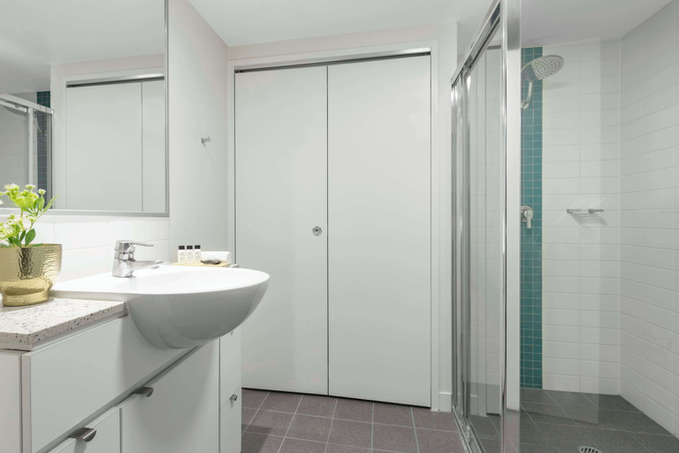 Bathroom 4
