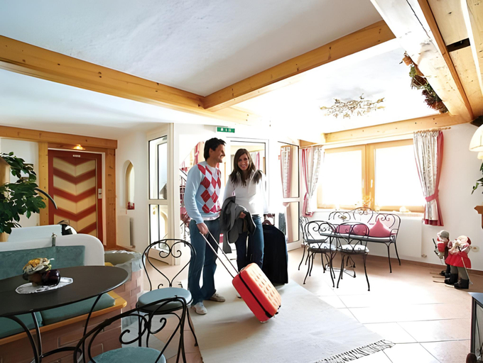 Public Area 2, Burghotel Alpengluhn, Imst