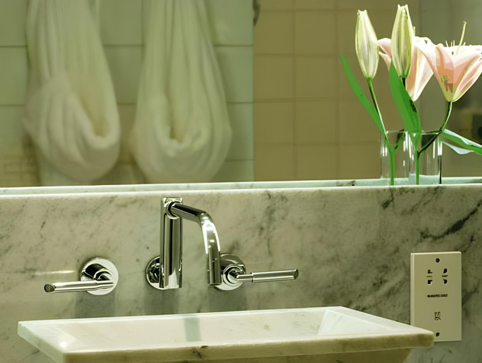 Bathroom 9