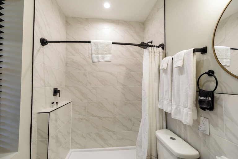Bathroom 4, The Inn At Warm Springs, Bath
