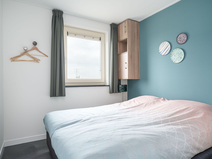 Room 3, Holiday Home With View in Friesland, Boarnsterhim