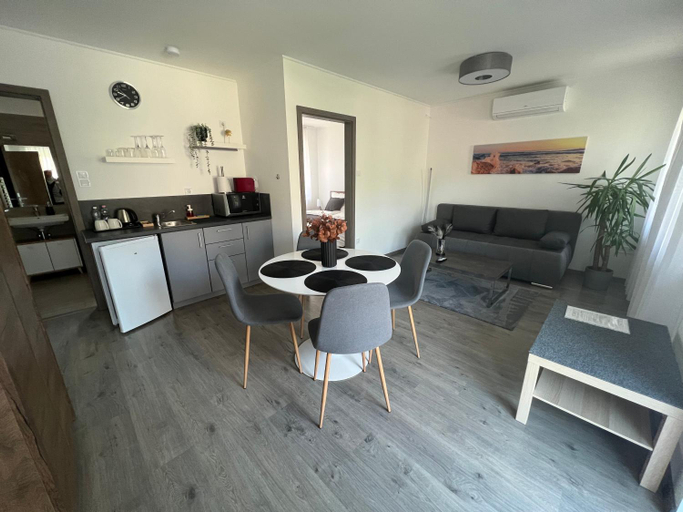 Others 5, Sophia Apartman Godollo, Gödöllő