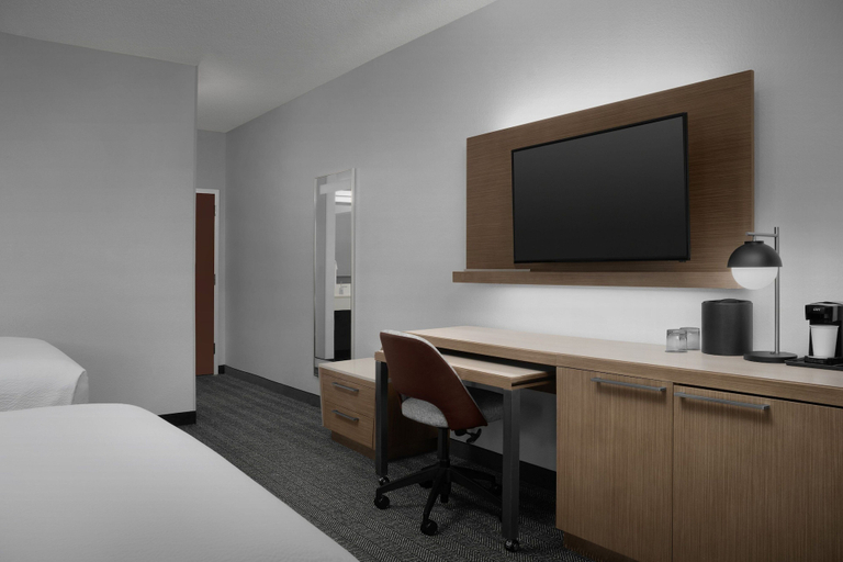 Bedroom 3, Courtyard by Marriott Dallas Addison/Quorum Drive, Dallas