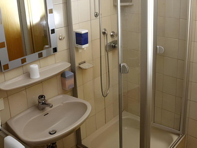 Bathroom 2
