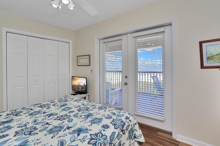 Bedroom 2, The Beach House, Gulf