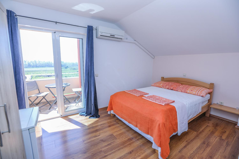 3, Villa Illyria