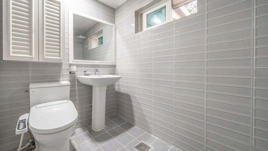 Bathroom 4, Gapyeong Ddel Poolvilla, Gapyeong