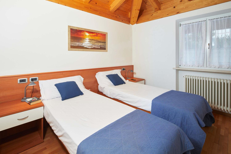 Bedroom 3, Apartments Bella Villa, Trento