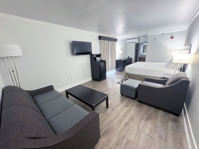 Bedroom 3, The Harrison Hotel Downtown Hollywood FL, an Ascend Collection Hotel, Broward
