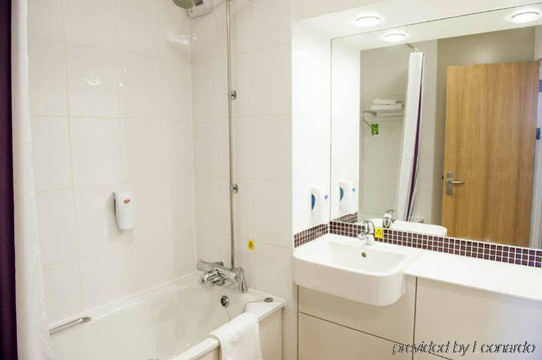 Bathroom 4, Andover, Hampshire