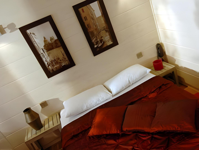 Bedroom 19