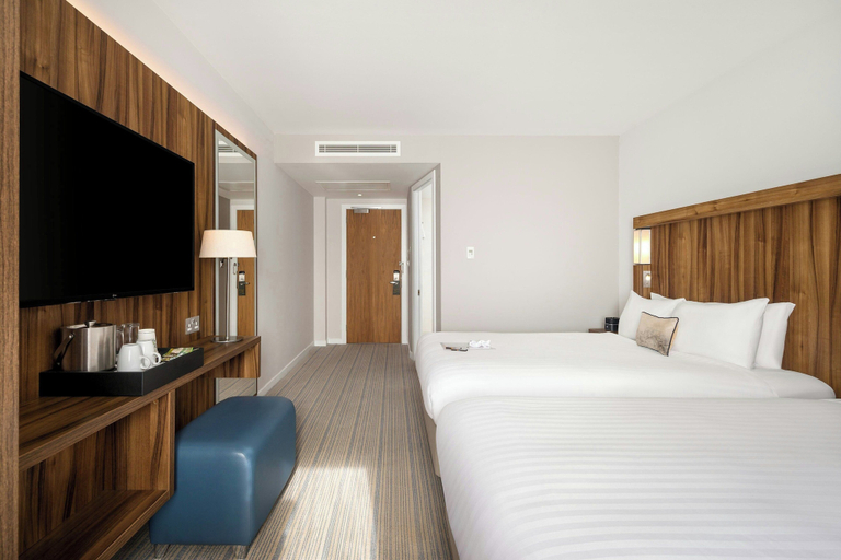 Bedroom 4, Courtyard by Marriott Glasgow Airport, Renfrewshire