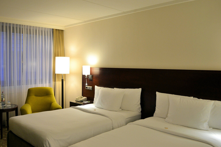 Bedroom 5, Courtyard by Marriott Düsseldorf Seestern, Düsseldorf