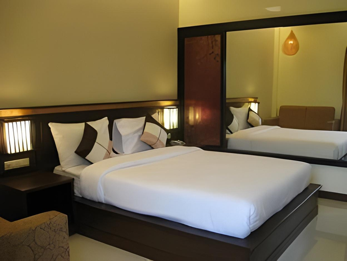 Bedroom 12